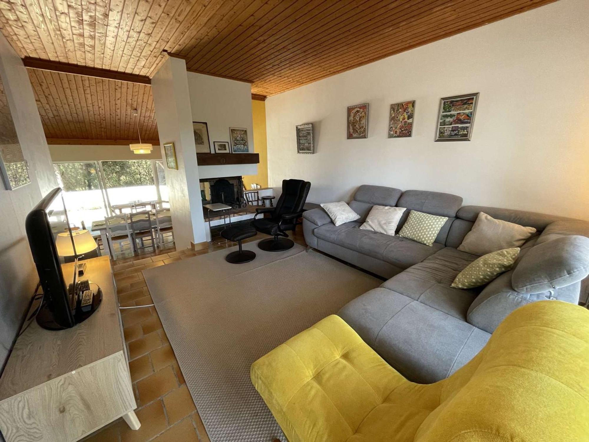 Maison Spacieuse, 600m Plage, 6 Couchages, Parking Gratuit, Jardin, Terrasse, Wifi Optionnel - Fr-1-224c-210 * Saint-Jean-de-Monts
